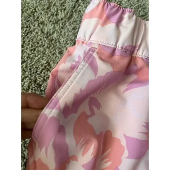 Columbia Omni- Shield Bogata Bay Pink Printed Skort Active Woman’s Size Small - Picture 3 of 11